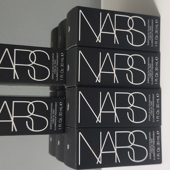 ✅ALL SHADES ~ NARS  Sheer Glow Foundation ✨ BNIB - Picture 6 of 16